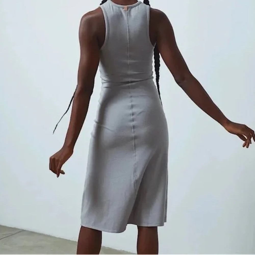LUNYA Restore Fitted Dress in Ambient Grey NWOT MIDI Comfy Luxury - Picture 3 of 3
